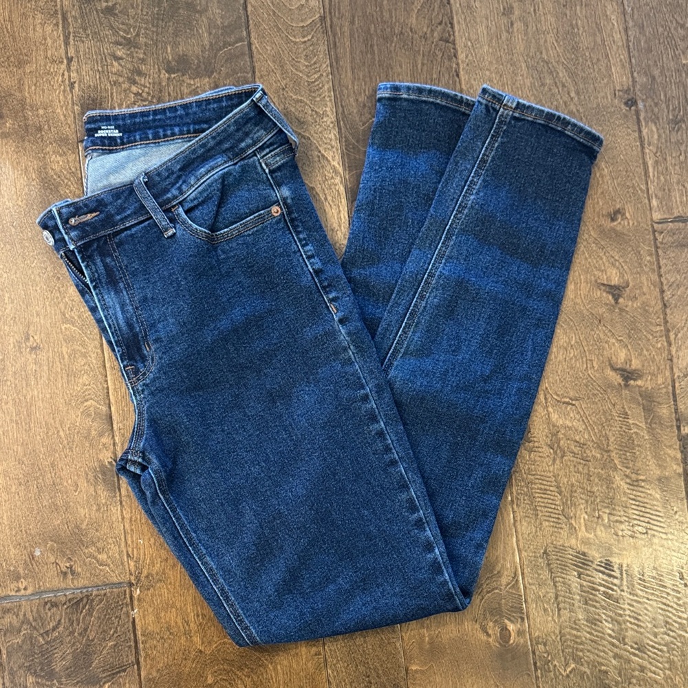 Classic Blue Women's Jeans Mid Rise skinny jeans size 10 Tall
